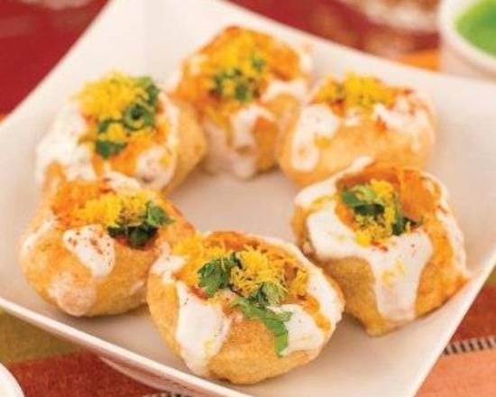 Dahi Batata Puri