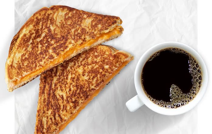 Sandwich fromage fondant café / Coffee and melted cheese sandwich