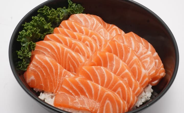 Salmon Sashimi Don