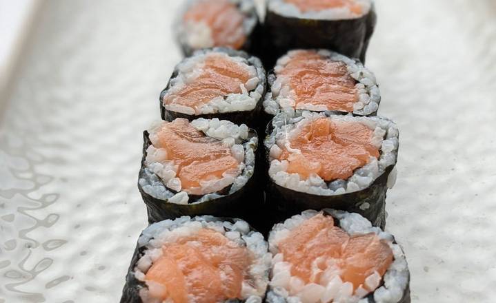 513. Salmon Roll