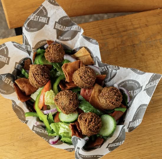 Falafel Salad