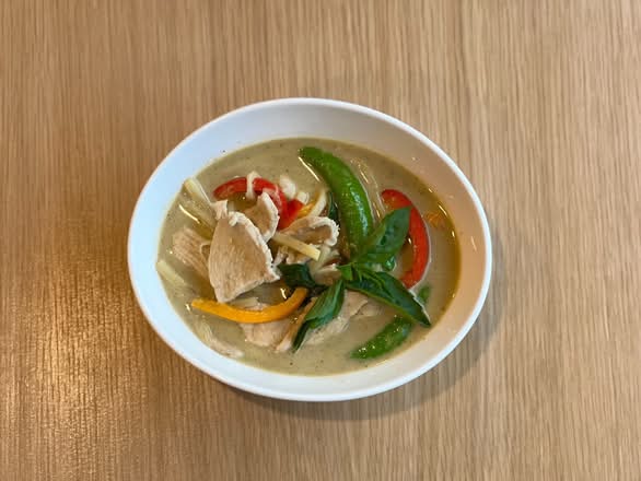 E1- Green curry