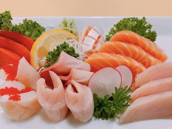 Assorted Sashimi (15 pcs)