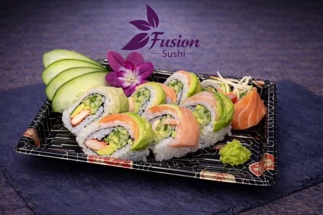 134. Rainbow Roll (8 pcs)