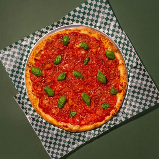 Pizza à la tomate - 11"