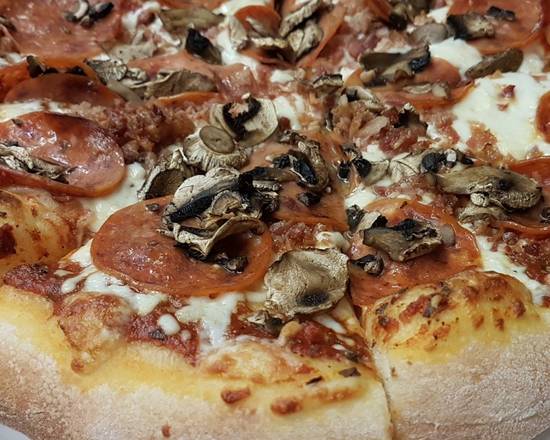 Canadian Pizza