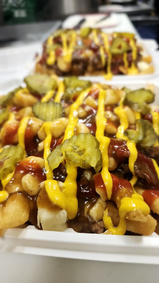Bacon Cheeseburger Poutine (Large)