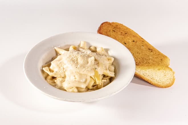 Kids Fettuccine Alfredo