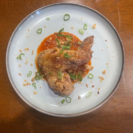 C1. JUMBO Aile de poulet frite (entière) 1 mcx / fried chicken wing (whole) 1 piece