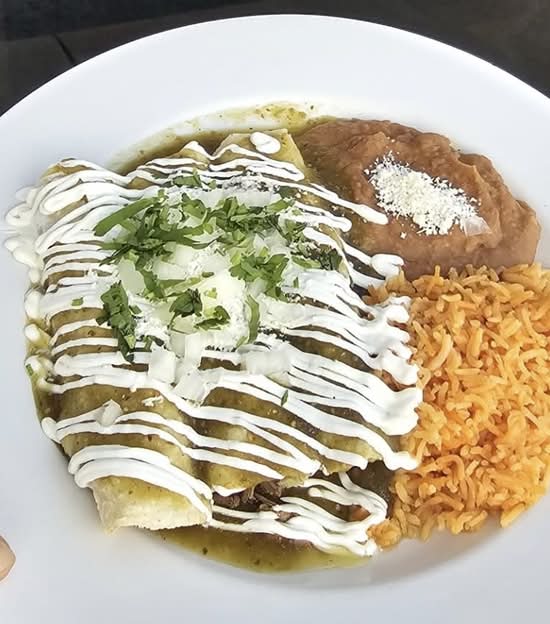 Enchiladas Verdes (3 Pcs)