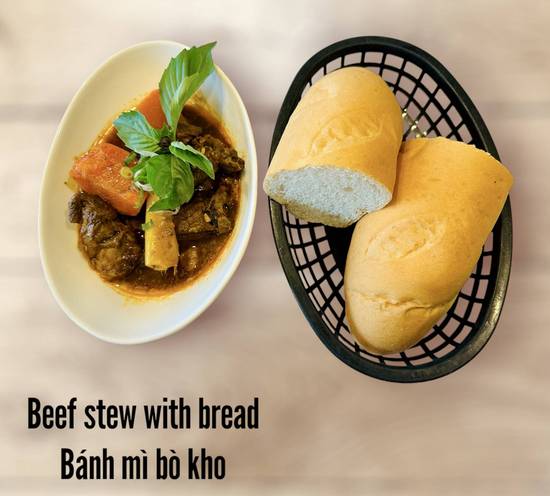 S4 Beef Stew/ Bo Kho ( bread/ noodle or rice)