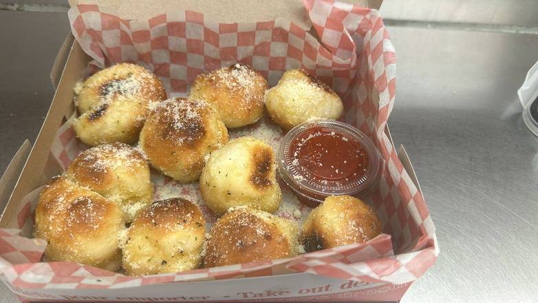 Garlic Knots (10 Pieces)