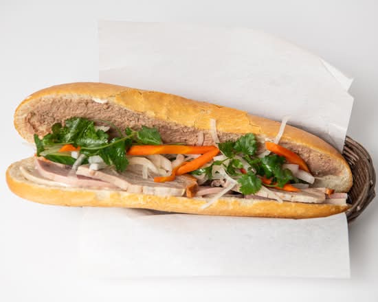 66. House Special Sub (Bánh Mì Đặc Biệt)