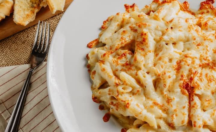 Penne Alfredo Classico
