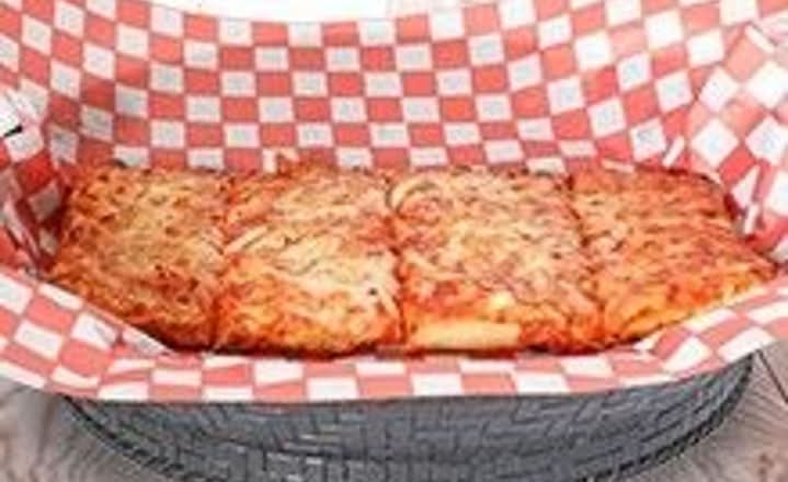 Cheezy Pizza