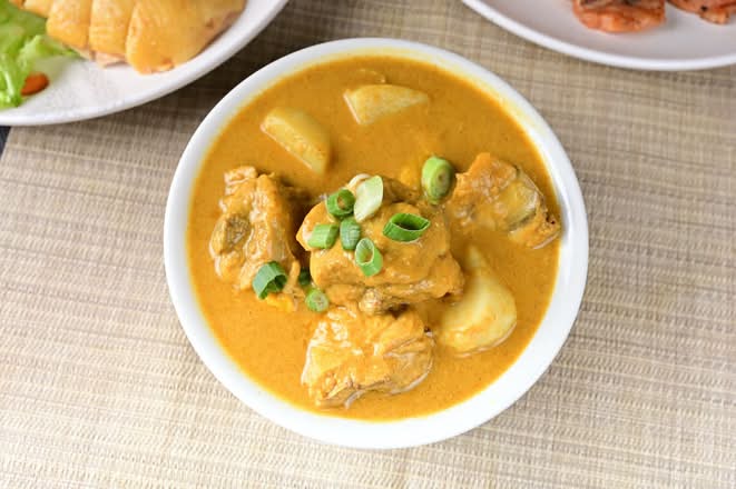 104 Malaysian Curry Chicken