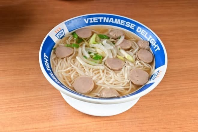 122 Beef Ball Noodle Soup