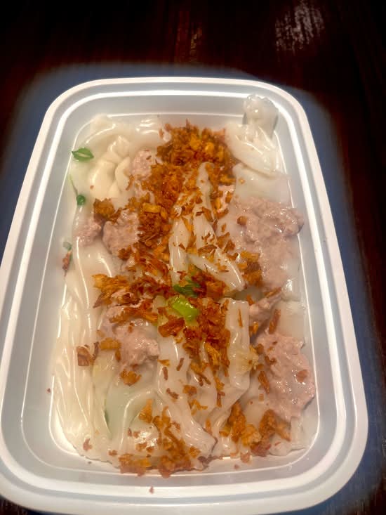 Rice Noodle Rolls