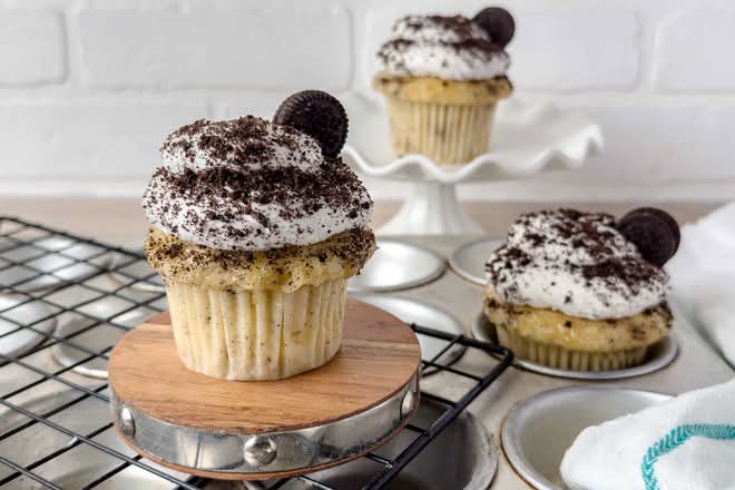 Cookies & Cream Cupcake