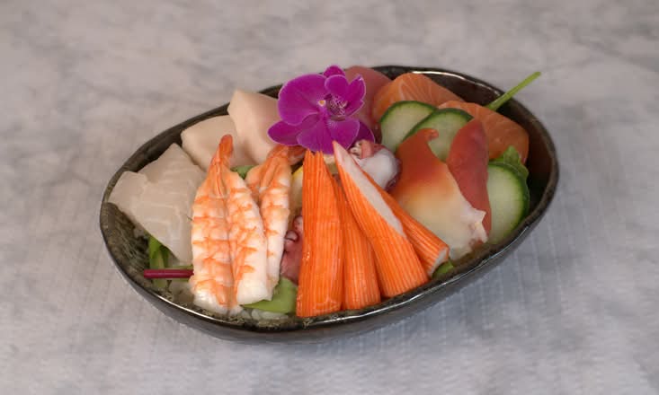 Classic Chirashi Don (16pcs)