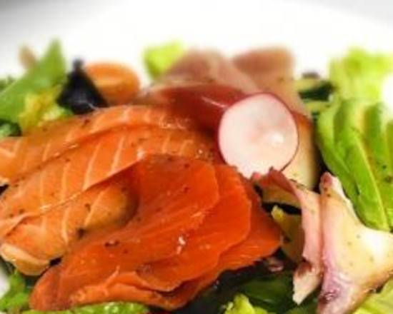 Sashimi Salad