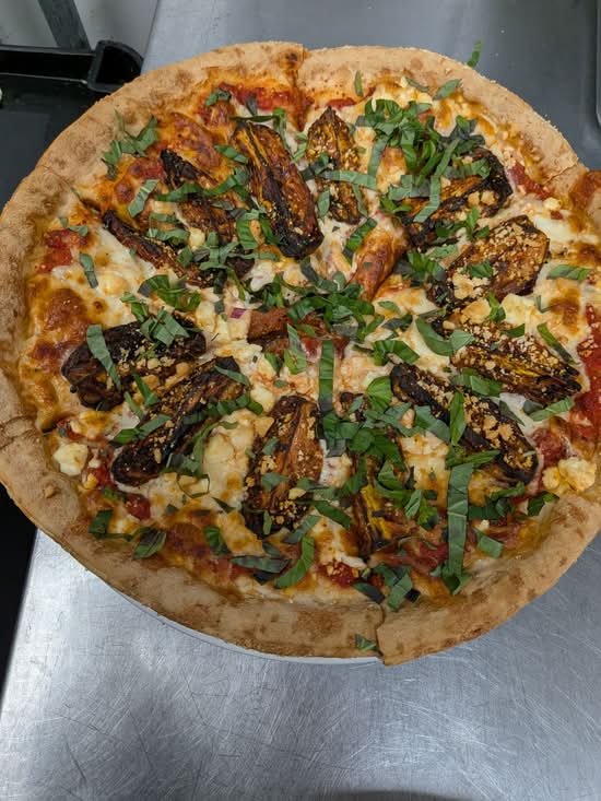 Tomato & Basil Pizza