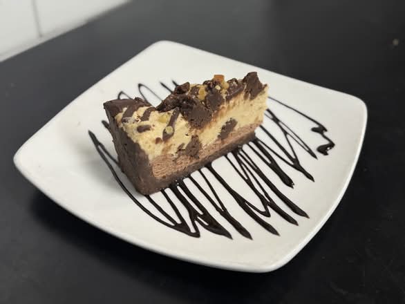 Peanut Butter and Fudge Cheesecake
