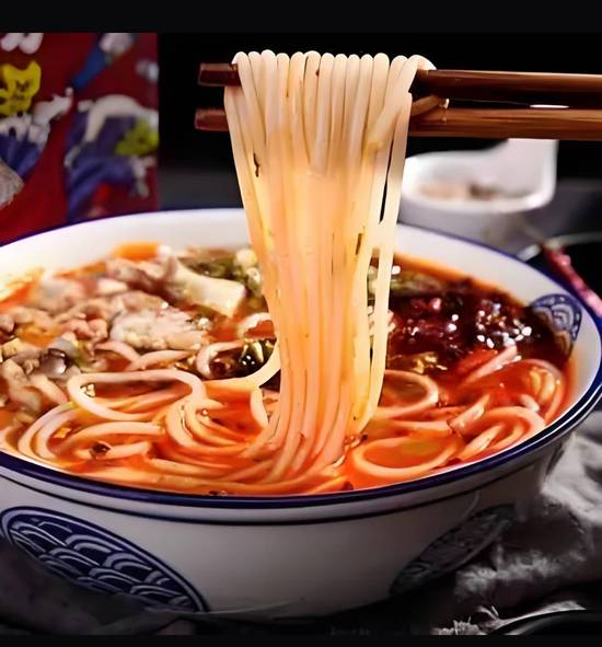 house special spicy lamb soup with rice noodle