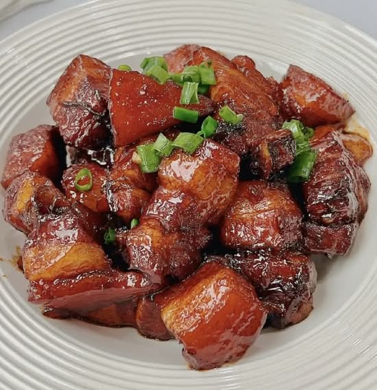 Porc braisé traditionnel chinois / Chinese Braised Pork Belly  红烧肉