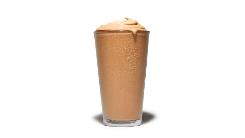 Regular Chocolate Shake 660 cals