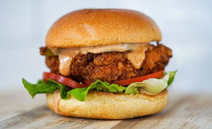 CRISPY FRIED  CHICKEN SANDWICH