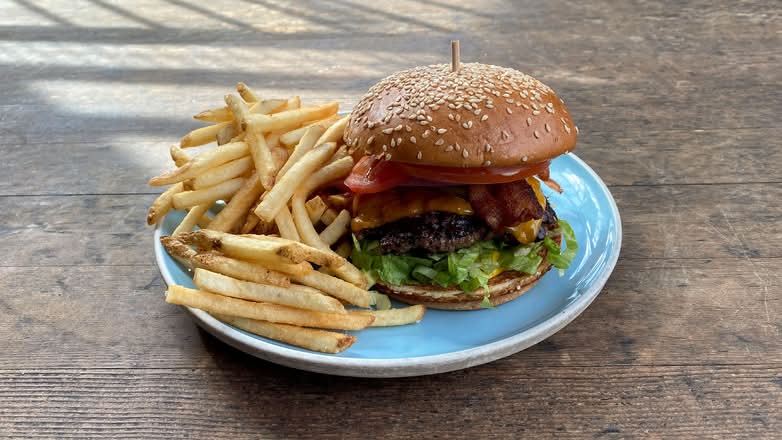 Deluxe Burger