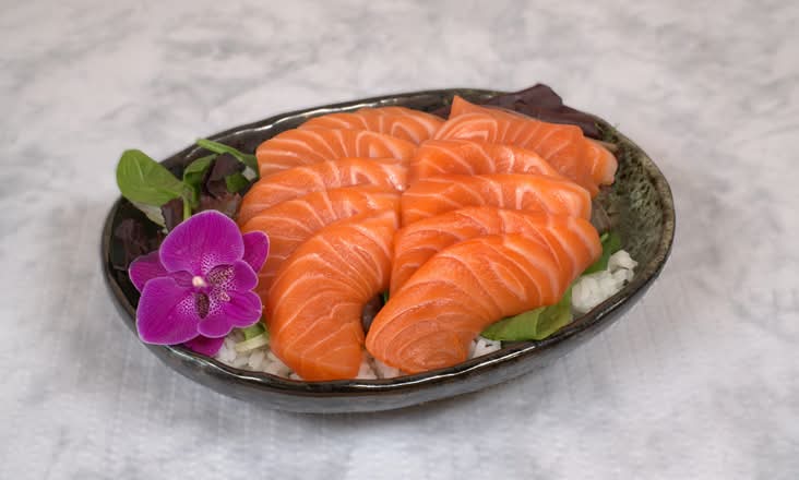 Salmon Sashimi Don (12pcs)