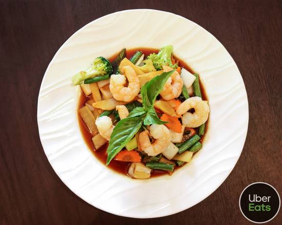 D7. Pad Kra-pao (Stir-fried Basil)