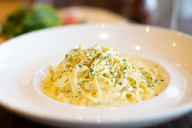 Fettuccine Alfredo