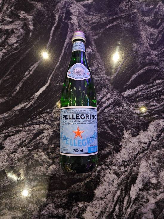 San Pellegrino Eau Minérale 750ml / San Pellegrino Mineral Water 750ml