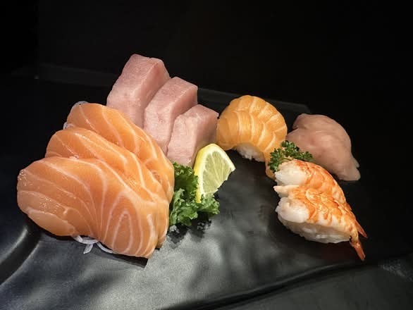 Sushi Sashimi Combo B