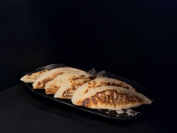 Pan-Fried Gyozas (6 pcs)