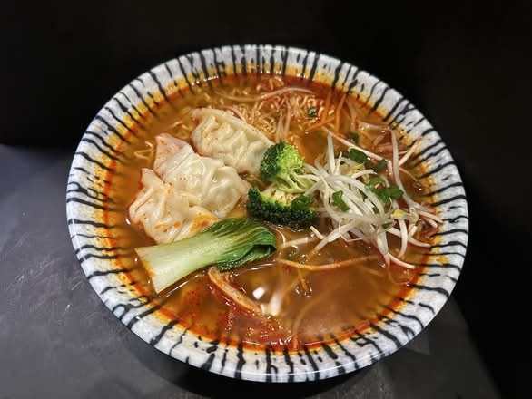 Spicy Wonton Ramen
