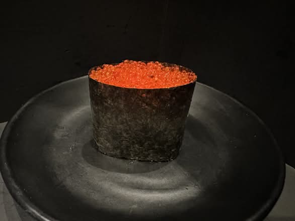 Tobiko Nigiri
