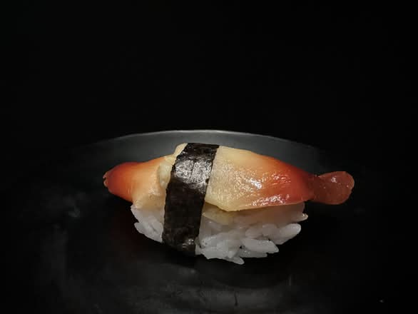 Hokkigai Nigiri (Surf Clam)