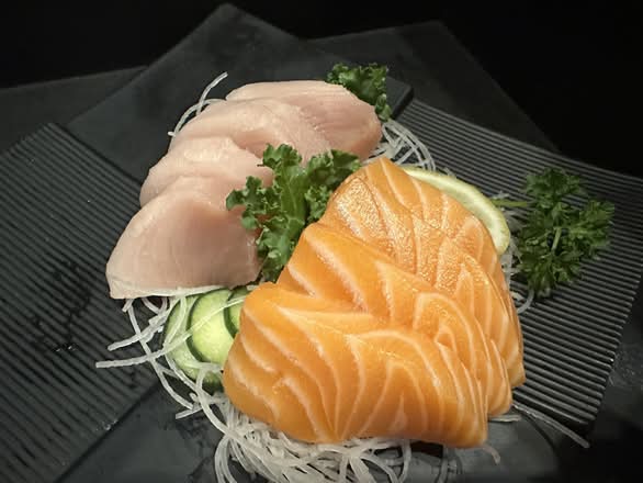Salmon and Tuna Sashimi