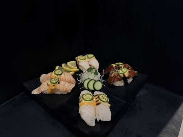 Aburi Sushi Combo