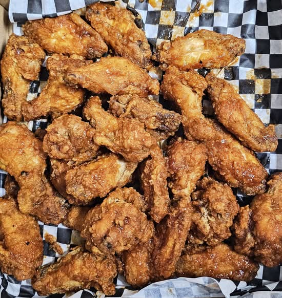 Buy 15 Chicken Wings + Get 15 Wings Free