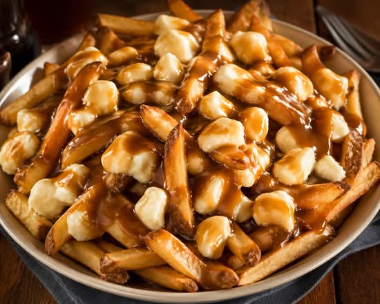 🔥 Poutine Classique Grande – Le Réconfort Ultime 🔥
