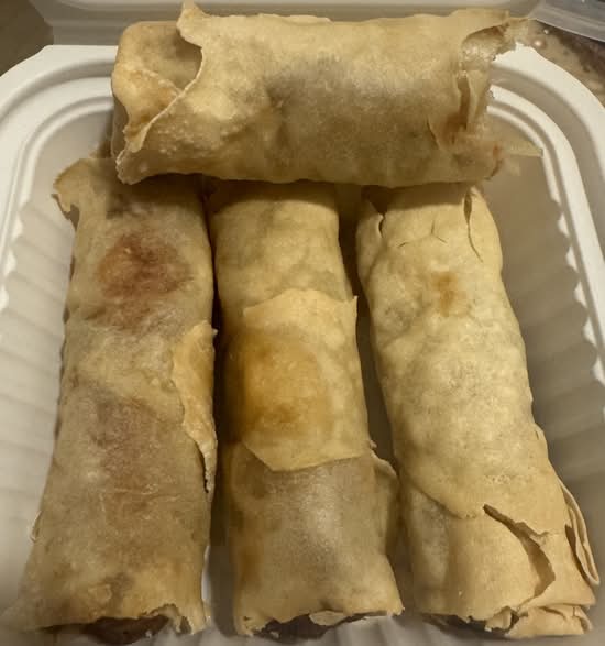 6.Pork Spring Roll (4 pcs)