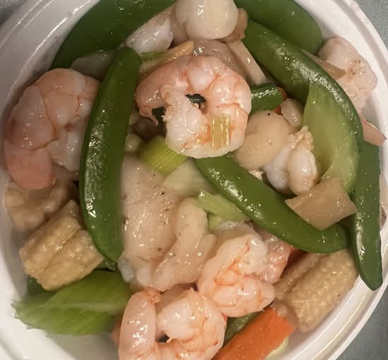 25.Stir-Fried Prawns with Snap Peas