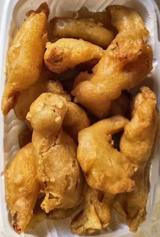 23.Deep-Fried Prawns with Sweet-and-Sour Sauce