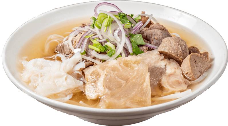 P15. Pho Brisket, Tendon, Tripe and Beef Balls