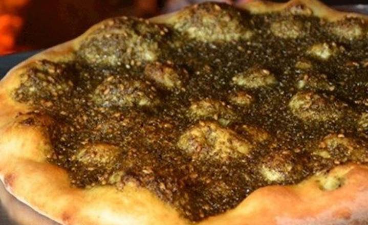 Zaatar Manakish